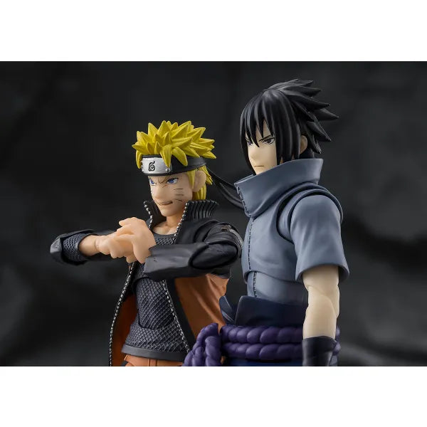 PRE-ORDER: Naruto: Shippuden S.H.Figuarts Sasuke Uchiha (Solidary Shinobi) Action Figure
