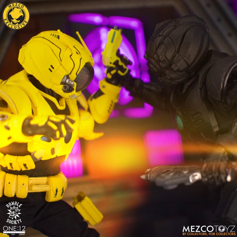 One:12 Mezco Rumble Society - Krig: Murder Hornet Exclusive