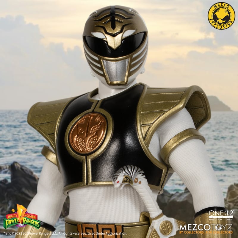 One:12 Mezco Mighty Morphin Power Rangers: White Ranger SDCC Exclusive