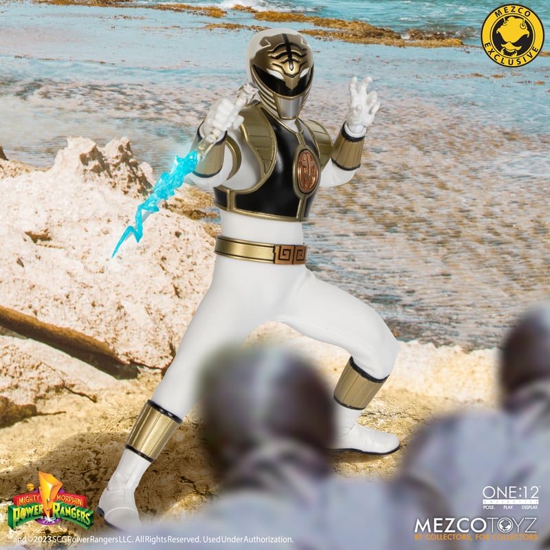 One:12 Mezco Mighty Morphin Power Rangers: White Ranger SDCC Exclusive