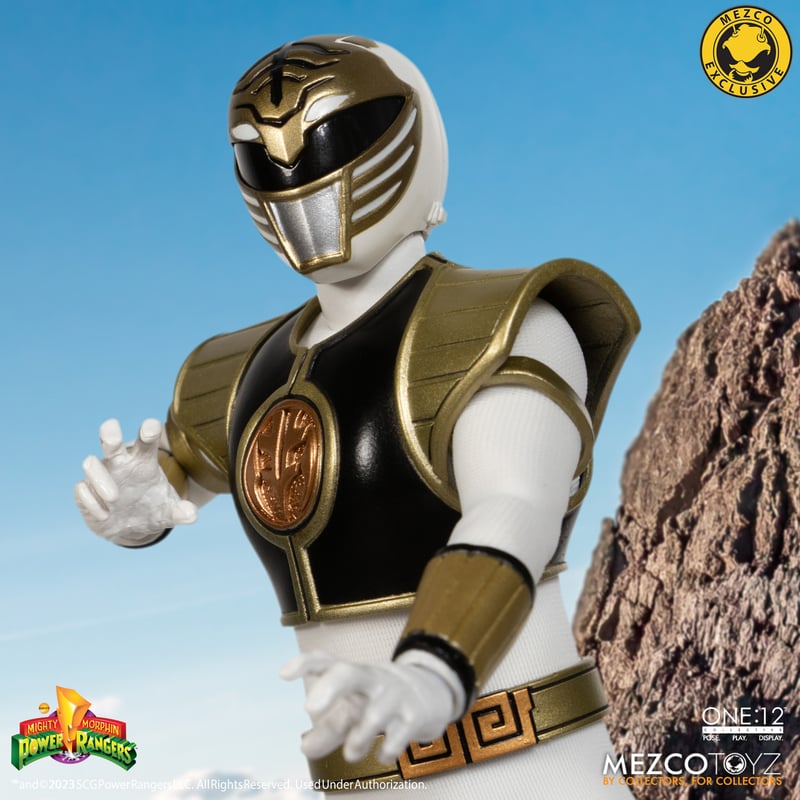 One:12 Mezco Mighty Morphin Power Rangers: White Ranger SDCC Exclusive