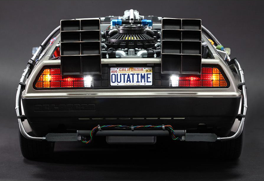 Back to the Future MMS260 DeLorean Time Machine 1/6th Scale Collectible Vehicle