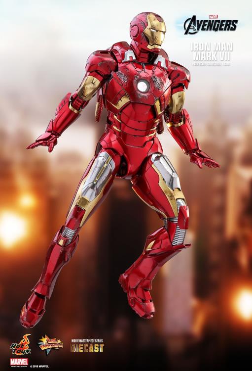 The Avengers MMS500D27 Iron Man Mark VII 1/6 Scale Collectible Figure