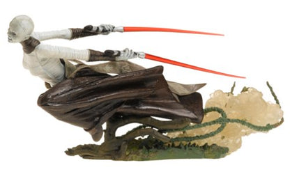 Star Wars Unleashed 7" Inch Statue Figure ASAJJ VENTRESS Hasbro 2005 (Worn & Damaged Boxed)