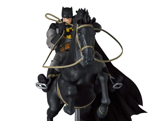 PRE-ORDER - The Dark Knight Returns MAFEX No.204 Batman & Horse