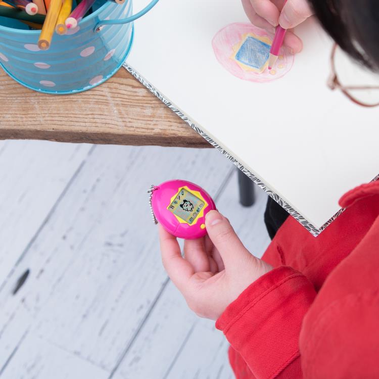 The Original Tamagotchi Gen 1 Game (Pink/Yellow)