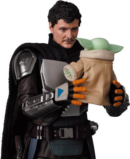 PRE-ORDER - The Mandalorian MAFEX No.200 The Mandalorian (Ver. 2.0)
