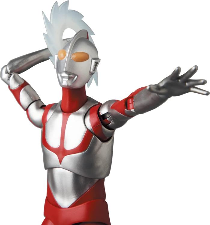 PRE-ORDER - Shin Ultraman MAFEX No.207 Ultraman (Deluxe Ver.)