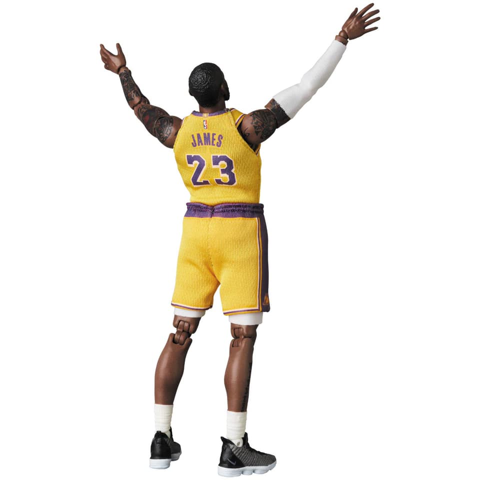 LeBron James MAFEX No.127 Figure