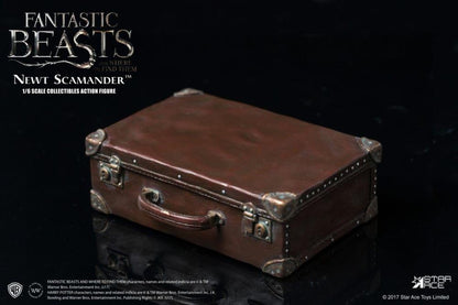 Fantastic Beasts and Where to Find Them Newt Scamander 1/6 Scale Collectible Figure