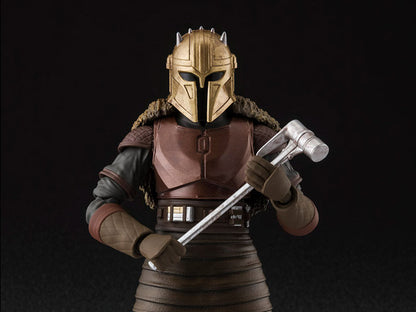 The Mandalorian S.H.Figuarts The Armorer Exclusive