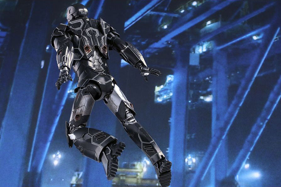 Iron Man 3 MMS348 Sneaky (Mark XV) 1/6th Scale Collectible Figure