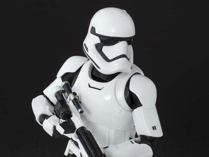 Star Wars S.H.Figuarts First Order Stormtrooper (The Force Awakens)